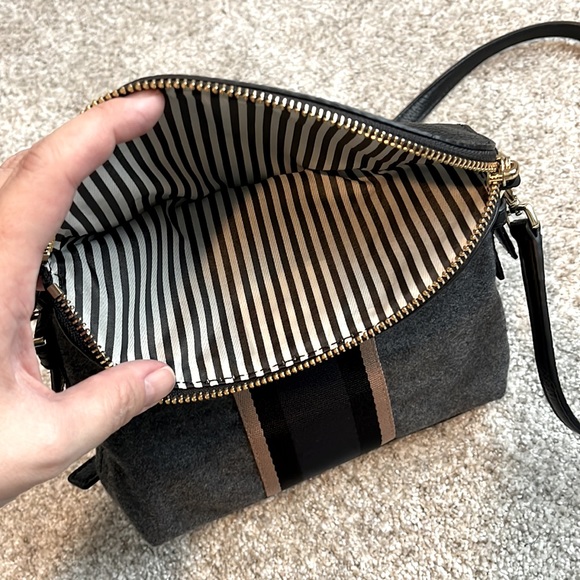 NWOT - Kate Spade Jackson Street Harlyn Felt Crossbody Bag - Grey/Black/Blue - Picture 5 of 7